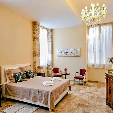 Bed & Breakfast Chateau Arche D'aure 3*