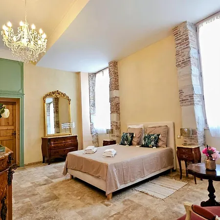 Chateau Arche D'aure Vicq-d'Auribat