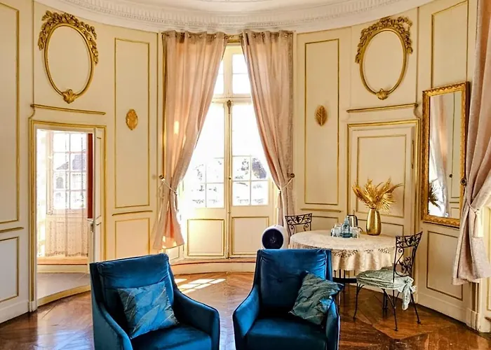 Couette-café Château Arche D'aure