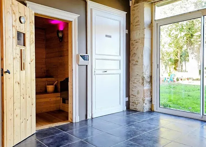 Couette-café Château Arche D'aure 4*